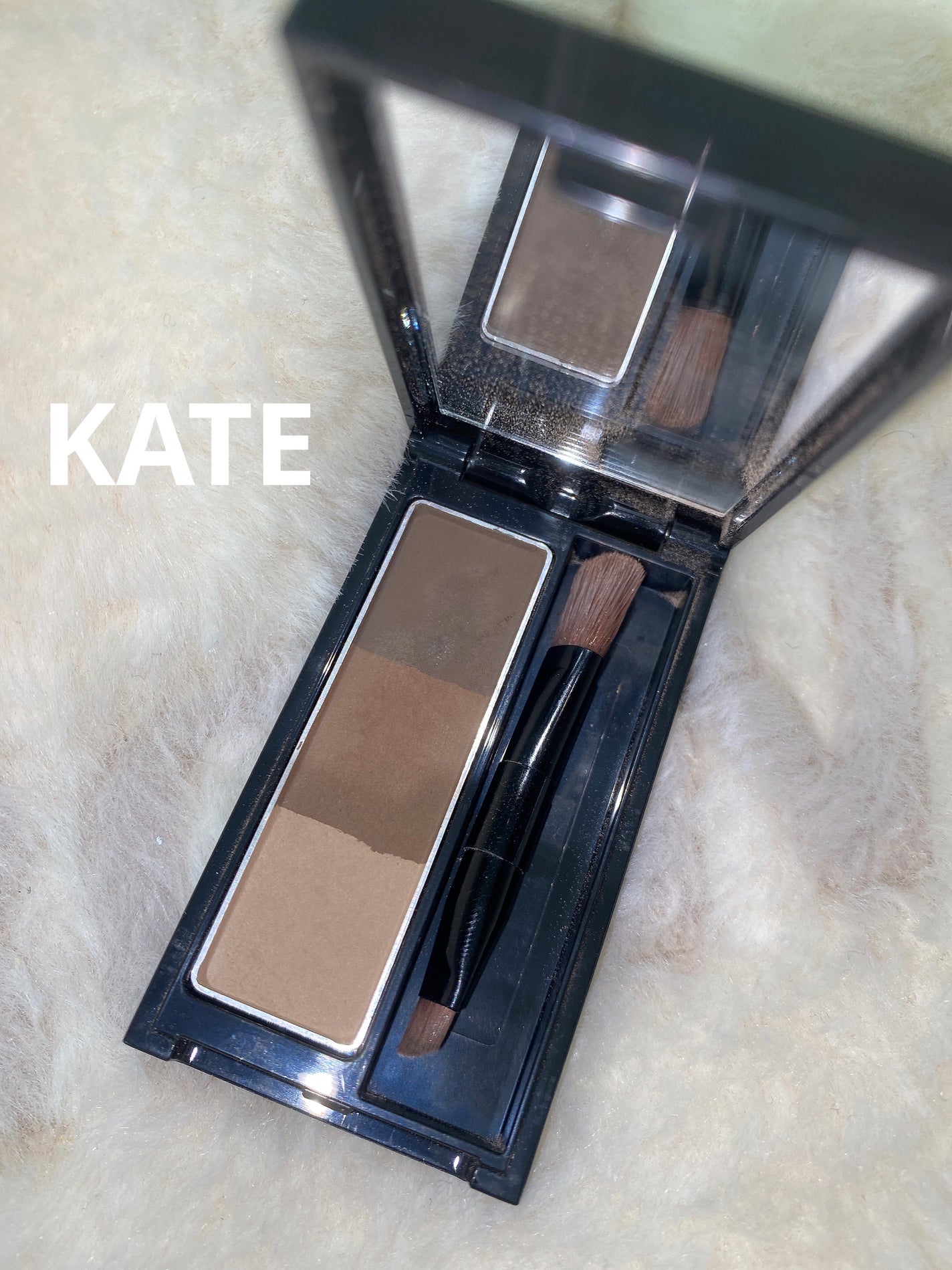 ケイト デザイニングアイブロウ3D/KATE/パウダーアイブロウを使ったクチコミ(1枚目)