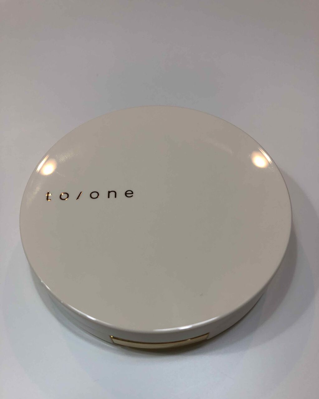 トーン デューイ モイスト プレストパウダー/to/one/プレストパウダーを使ったクチコミ(1枚目)