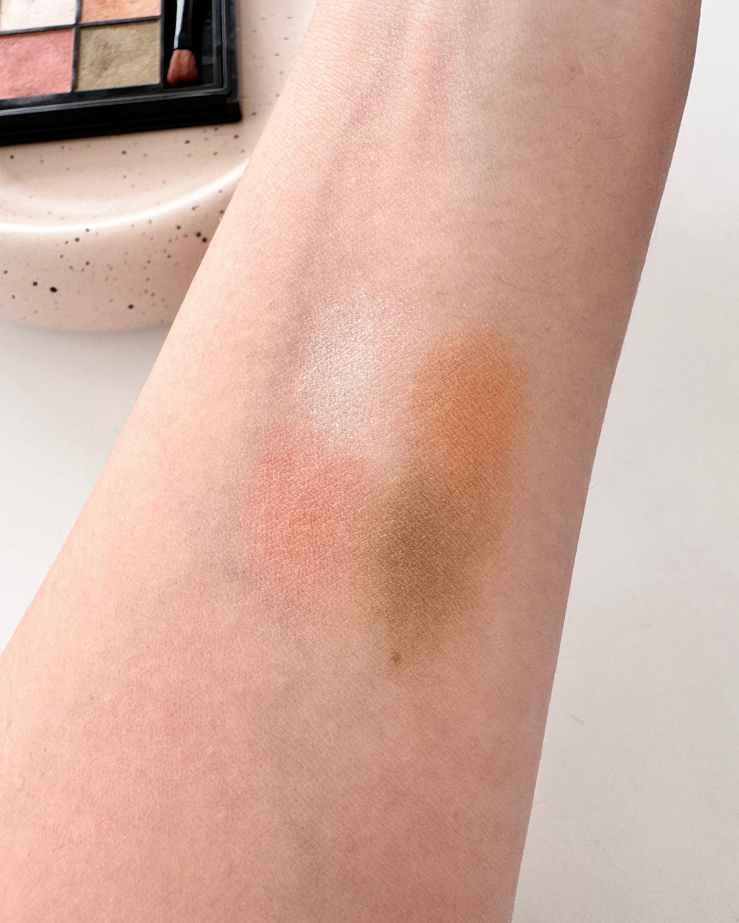 キスミー　フェルム　スタイリングアイパレット 03 ヴェールリネン/キスミー フェルム/アイシャドウパレットを使ったクチコミ（3枚目）