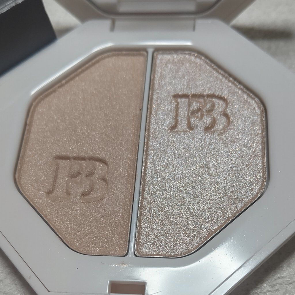 KILLAWATT FREESTYLE HIGHLIGHTER DUO/FENTY BEAUTY BY RIHANNA/パウダーハイライトを使ったクチコミ（2枚目）