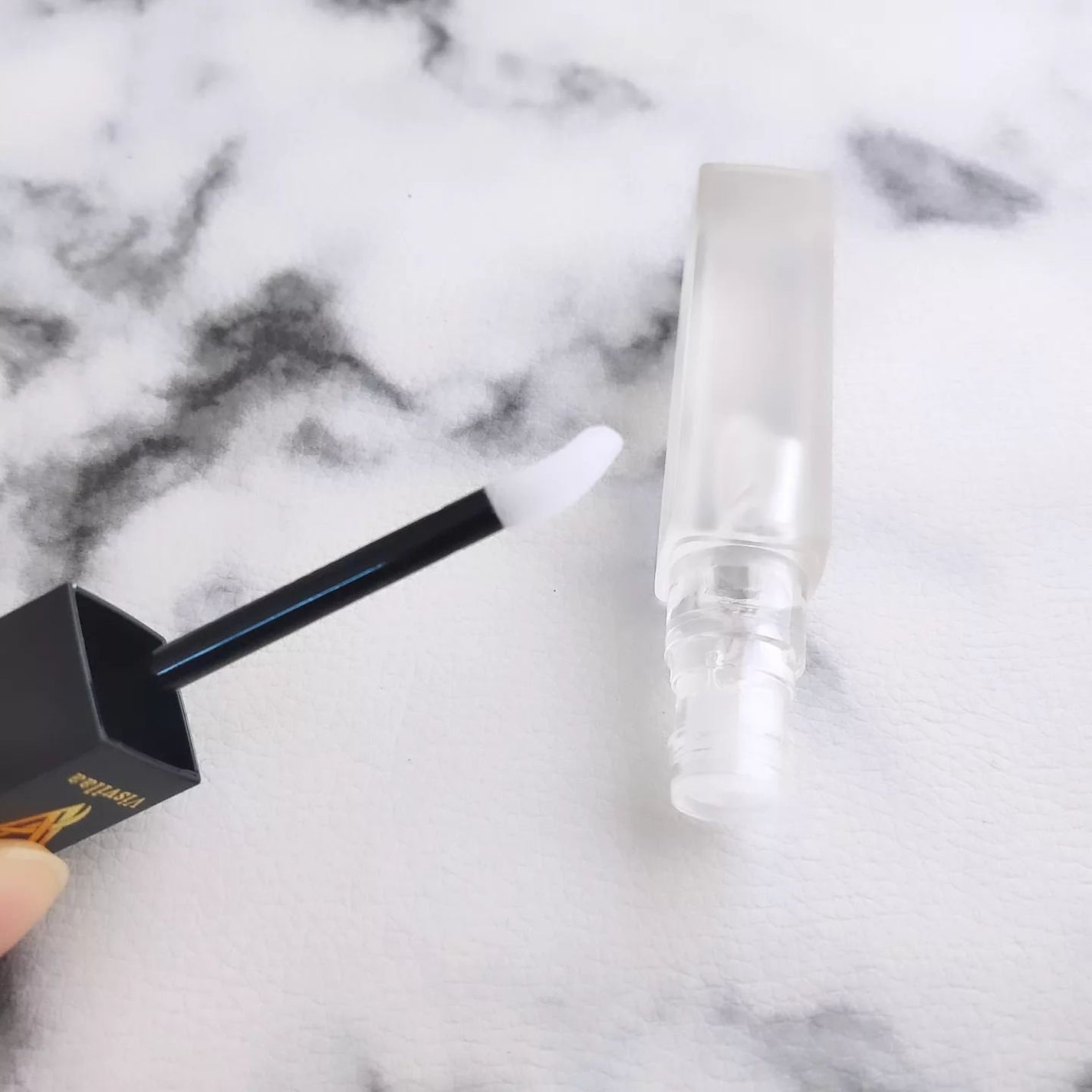 Vヴィヴィットロゼ リップグロス/Visvilaa/リップグロスを使ったクチコミ(4枚目)