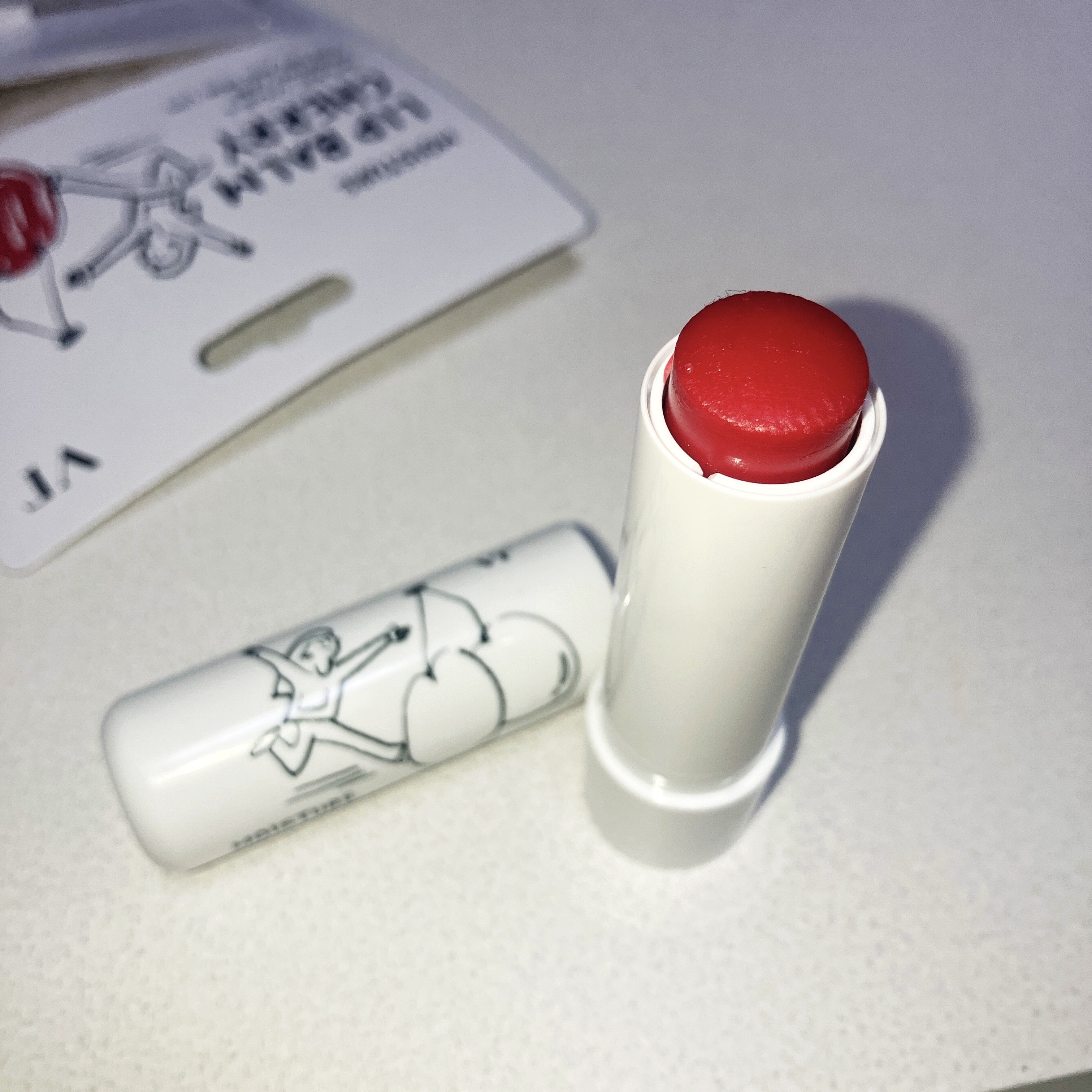 モイスチャーリップバーム チェリー/VT/リップバームを使ったクチコミ（1枚目）