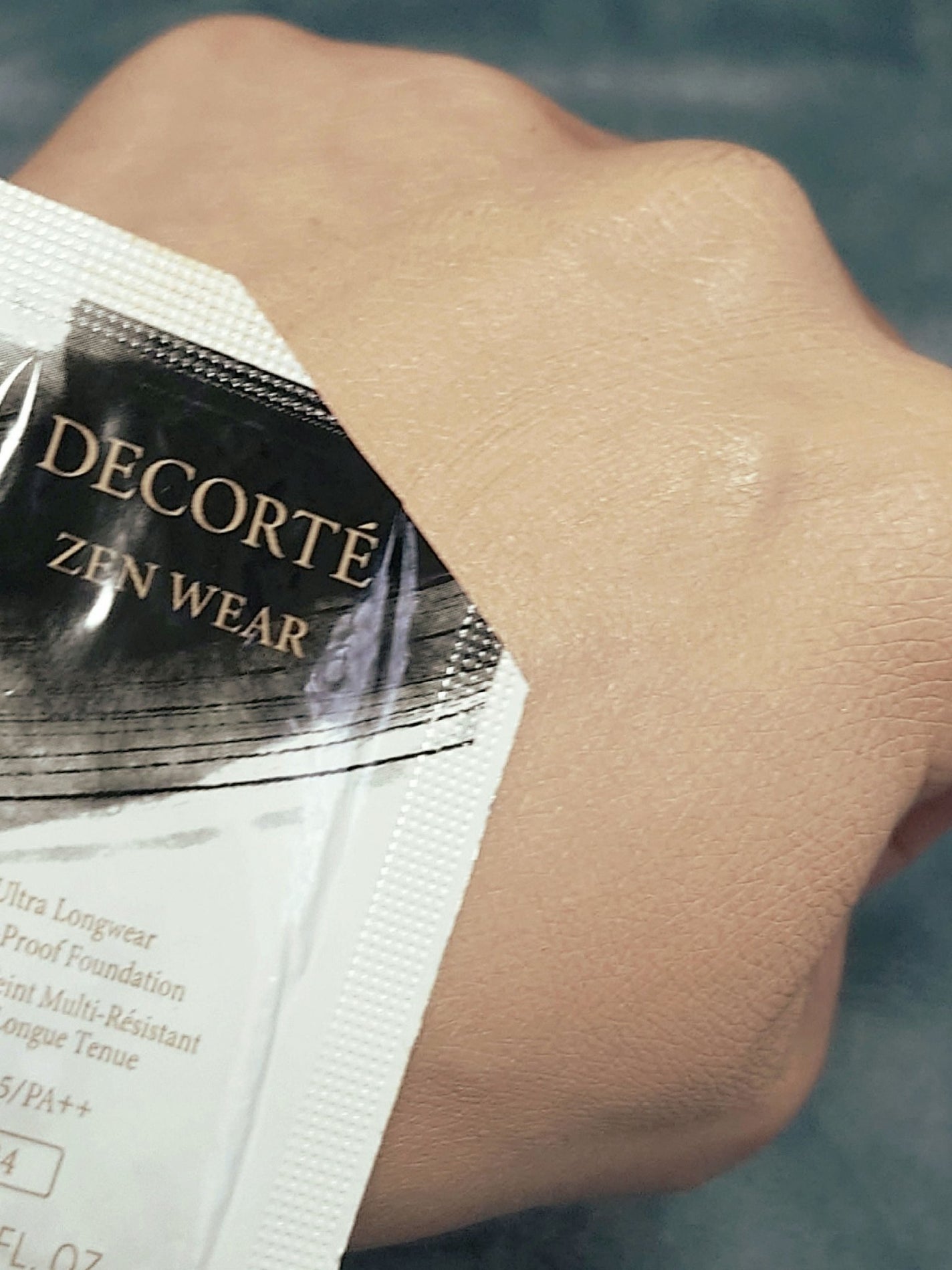 ゼン ウェア フルイド/DECORTÉ/リキッドファンデーションを使ったクチコミ(5枚目)