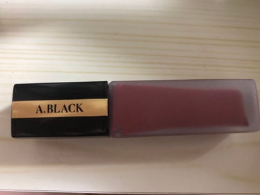 A.BLACK
VELVET TINT 04  BURNING ROSE

クリオの福袋に入ってたリップ💄

正直マスク生活でなければ出番はなかっただろうお色…

ティントでもそのままのカラーが好きな場