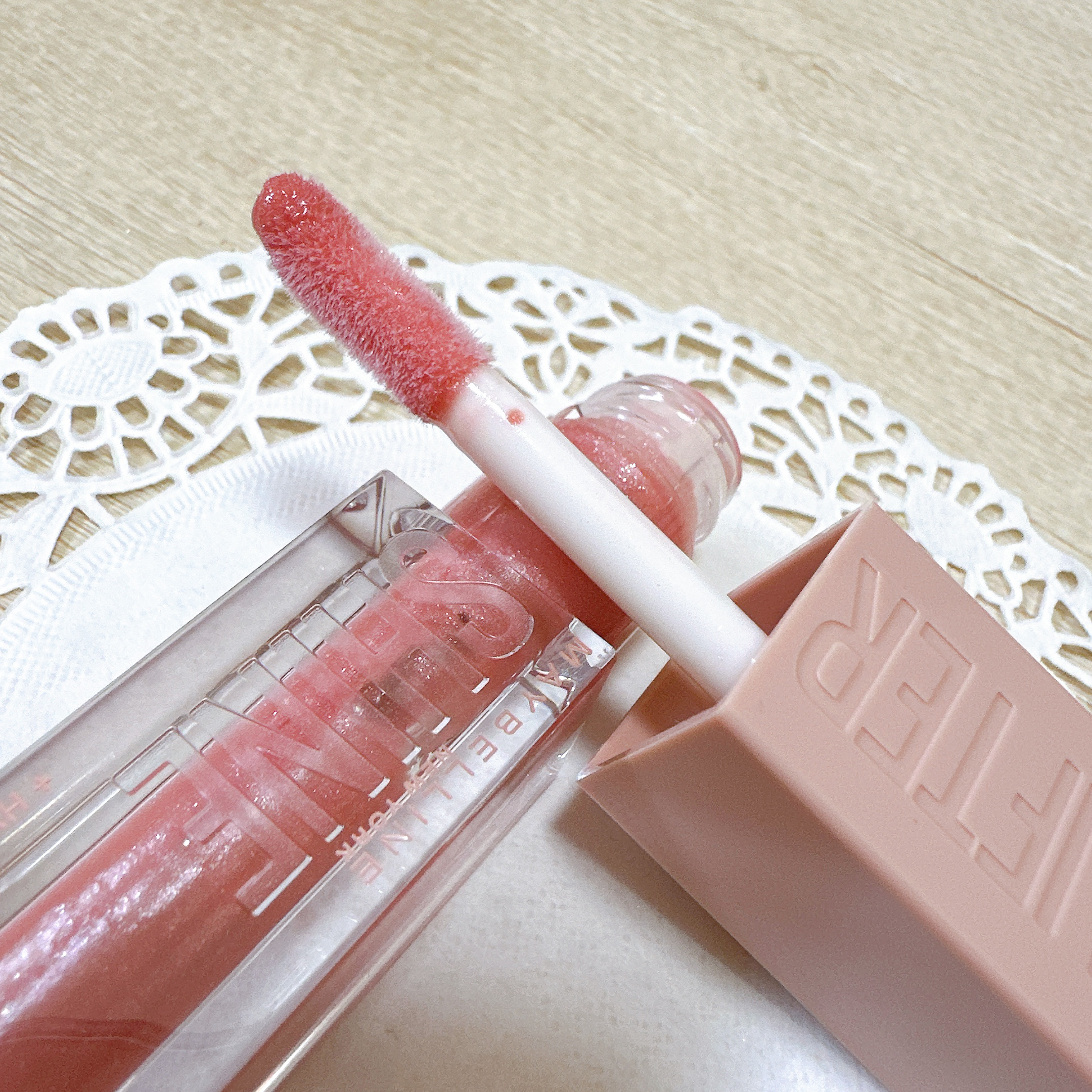 リフターシャイン 007 アーリーサンセット/MAYBELLINE NEW YORK/リップグロスを使ったクチコミ（3枚目）