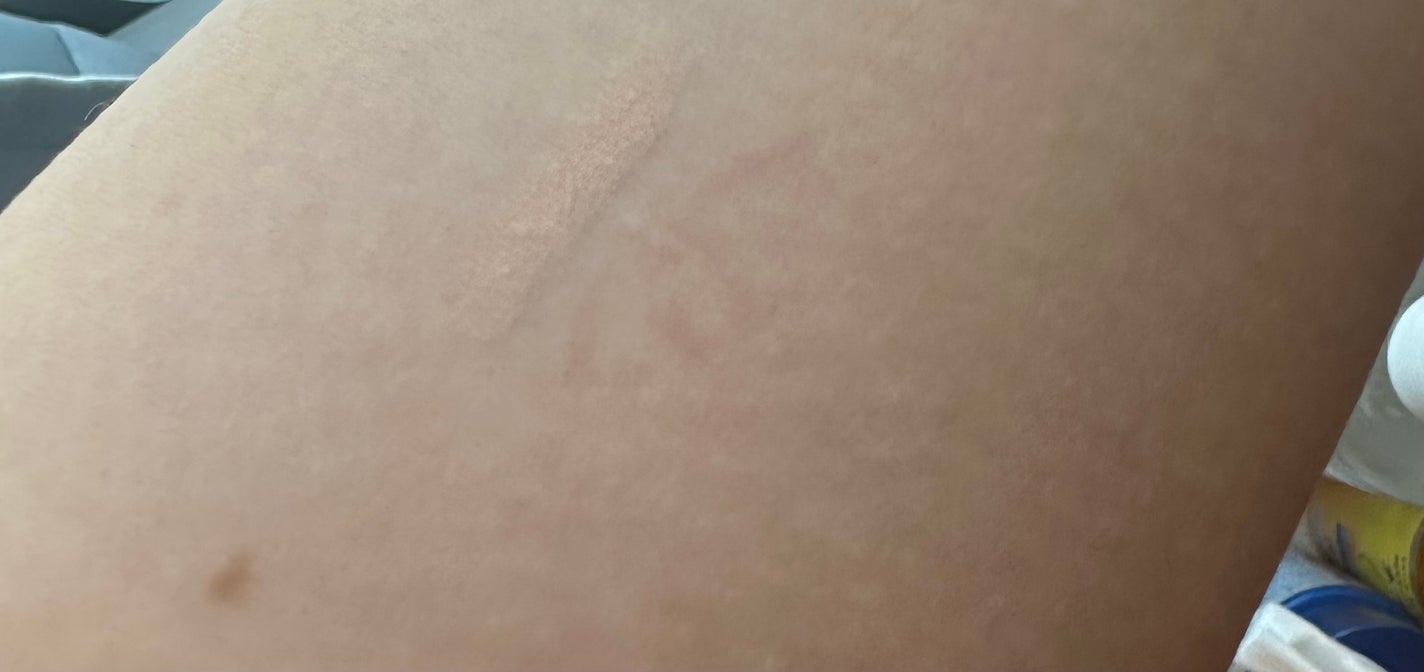 描くアイゾーンコンシーラー/CEZANNE/ペンシルコンシーラーを使ったクチコミ(2枚目)