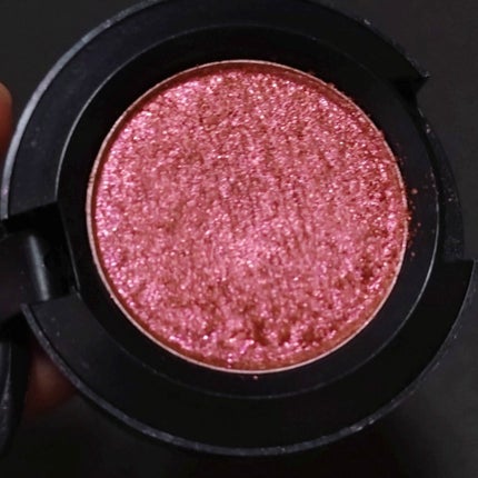 ダズルシャドウ/M・A・C/単色アイシャドウを使ったクチコミ(3枚目)