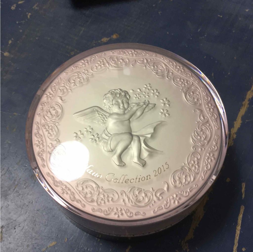 あききのクチコミ「ミラコレ ボディフレッシュパウダー2015
こちらのボディパウダーの香りが1番好きです。ミラコ.....」（1枚目）