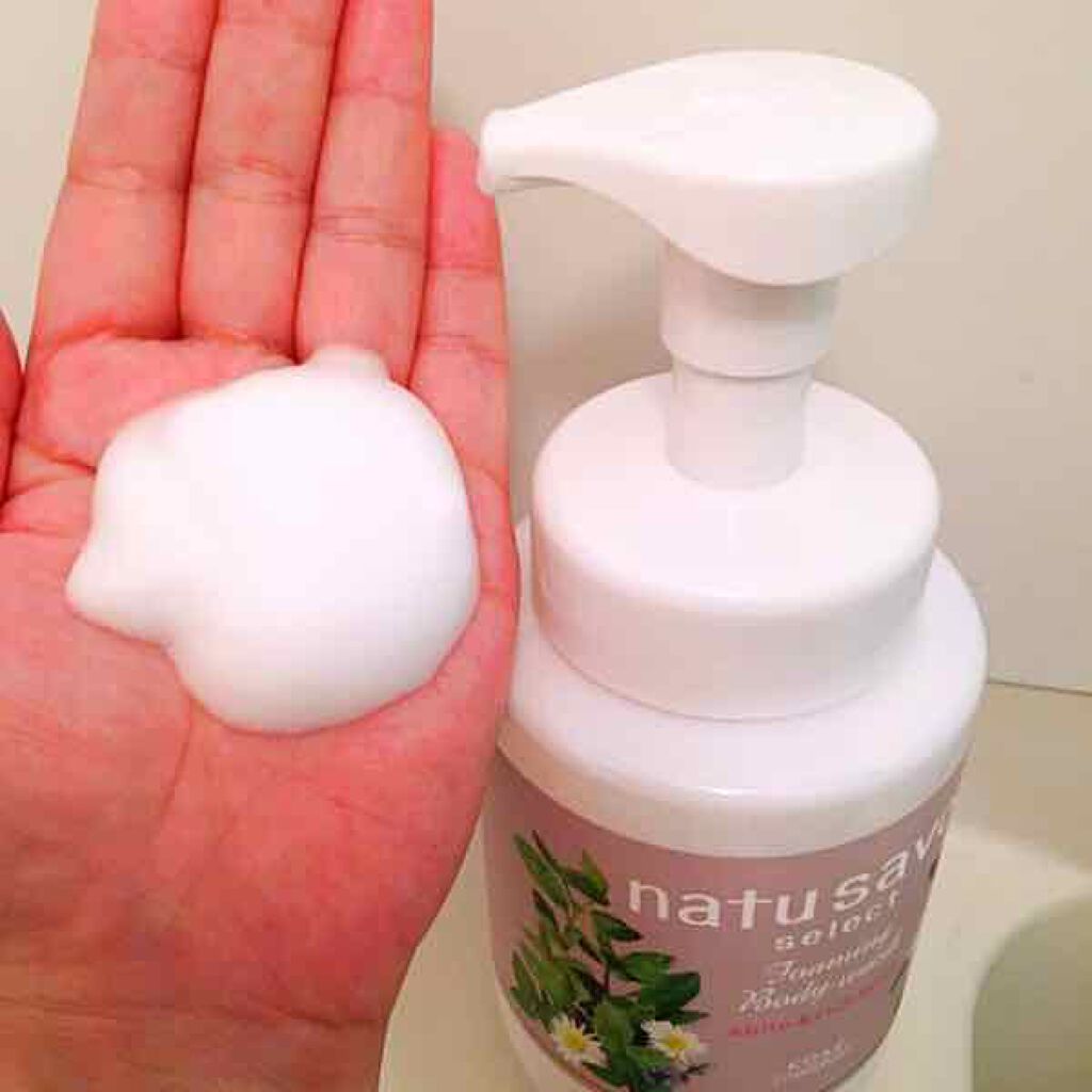 ホワイト 泡ボディウォッシュ リッチモイスト/natu savon select/ボディソープを使ったクチコミ(2枚目)