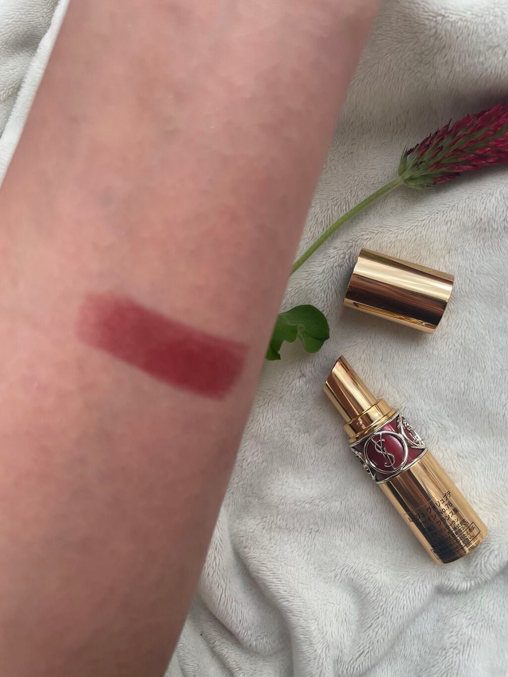 ルージュ ヴォリュプテ シャイン/YVES SAINT LAURENT BEAUTE/口紅を使ったクチコミ(4枚目)