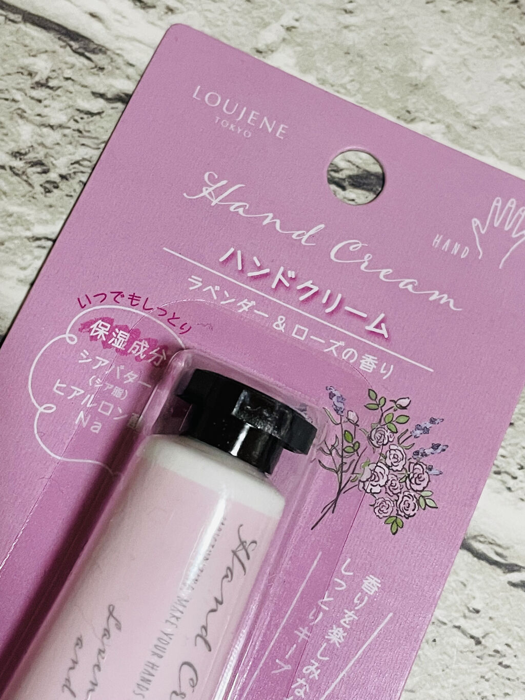 キャンドゥ LJハンドクリームのクチコミ「キャンドゥ
LJハンドクリーム


☑︎01 ラベンダー&ローズの香り
☑︎02 ジャスミンの.....」（2枚目）