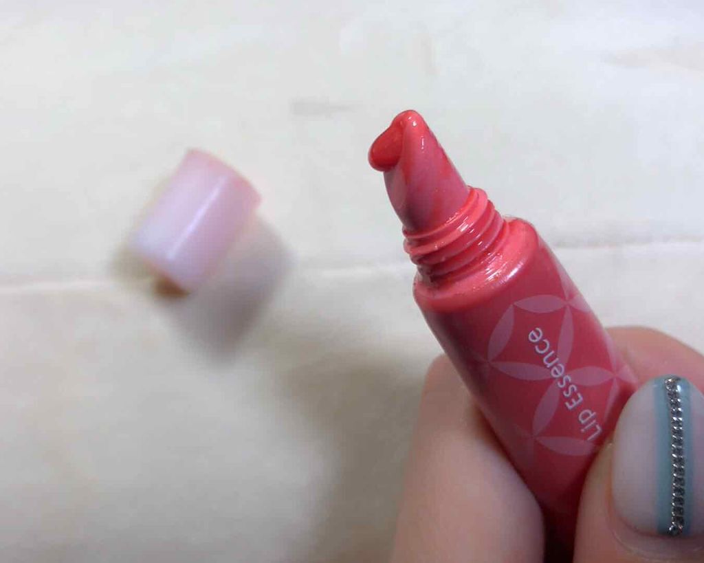 ナチュラルカラーリップ パーフェクトエッセンス/ニベア/リップケアを使ったクチコミ(2枚目)