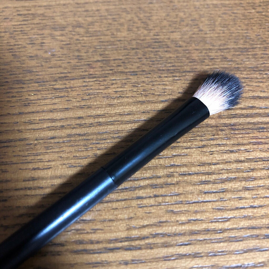 UR GLAM EYESHADOW BRUSH A/U R GLAM/メイクブラシを使ったクチコミ(1枚目)