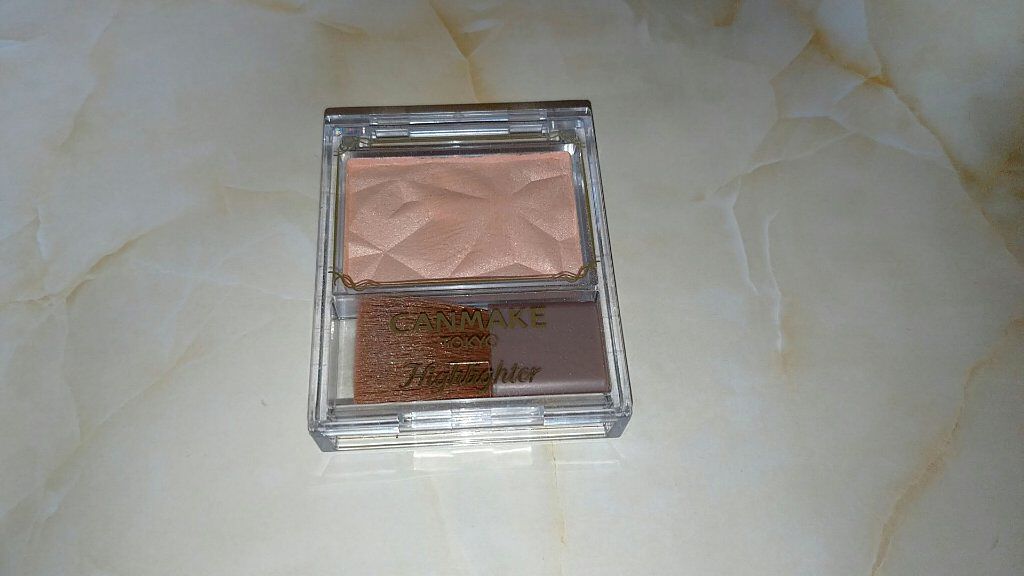 ハイライター/キャンメイク/パウダーハイライトを使ったクチコミ（1枚目）