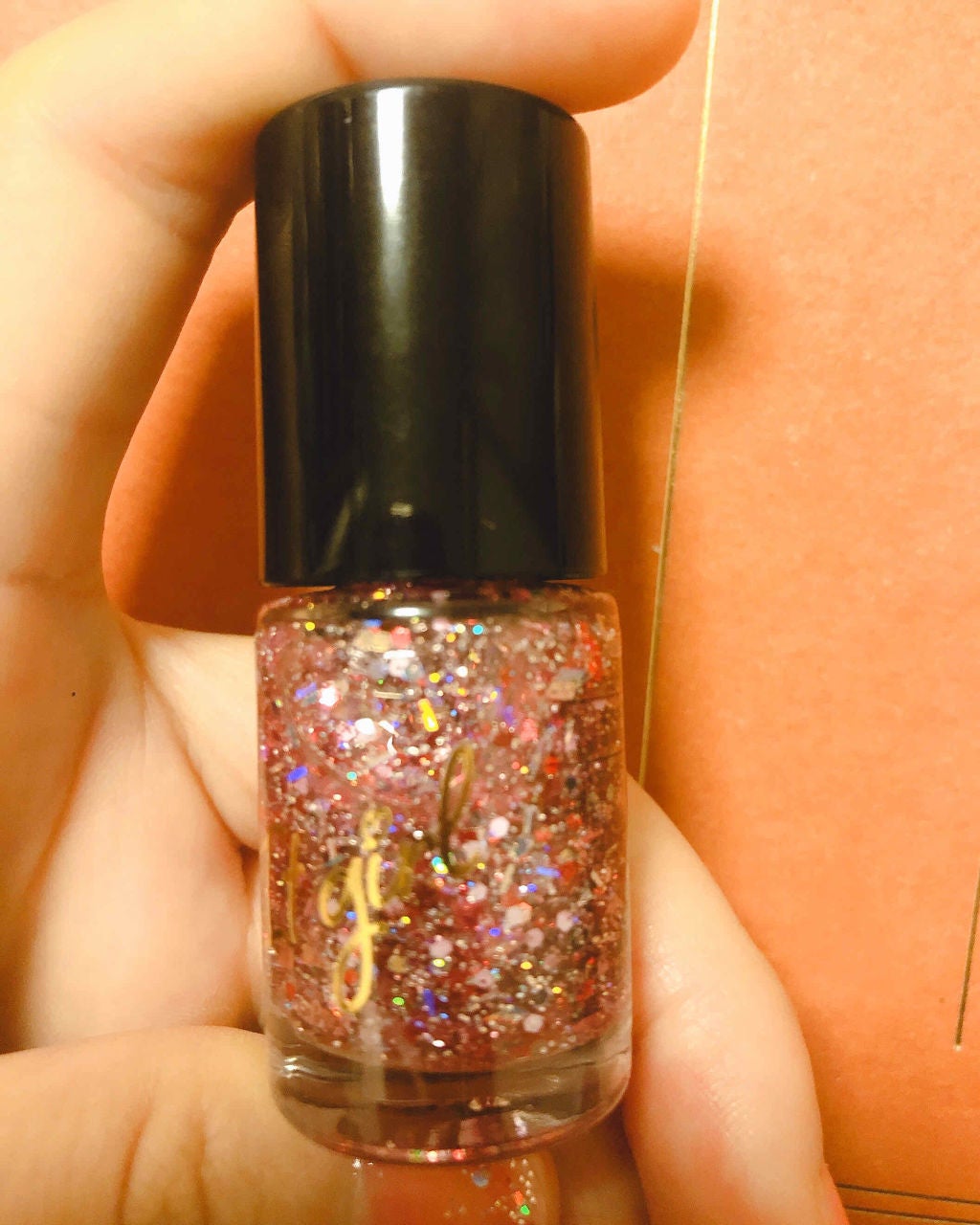 めい on LIPS 「DAISOのIt'sgirlのラメネイルです♪名前が射止めてハ..」(2枚目)