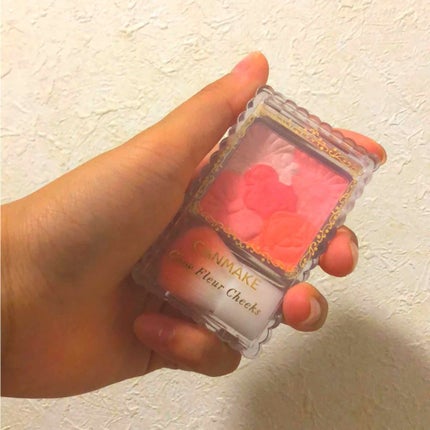 グロウフルールチークス/キャンメイク/パウダーチークを使ったクチコミ(1枚目)