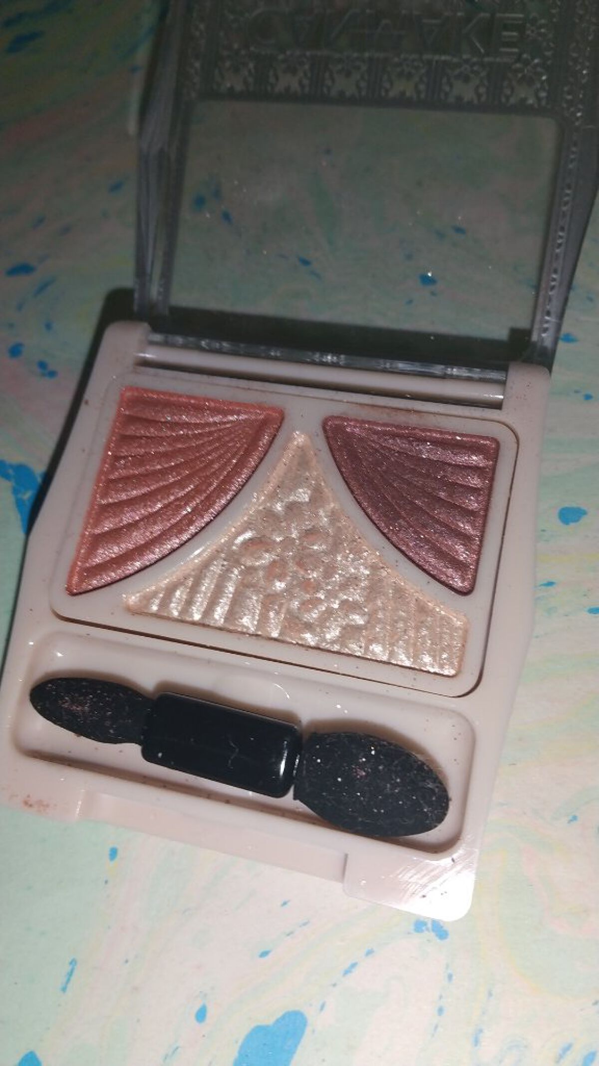 ジューシーピュアアイズ/キャンメイク/アイシャドウパレットを使ったクチコミ（2枚目）