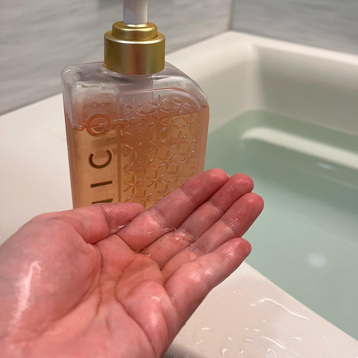 プレミアム ボンドメンテシャンプー／ボンドメンテトリートメント シャンプー本体 460ml/IONICO/市販シャンプーを使ったクチコミ（2枚目）