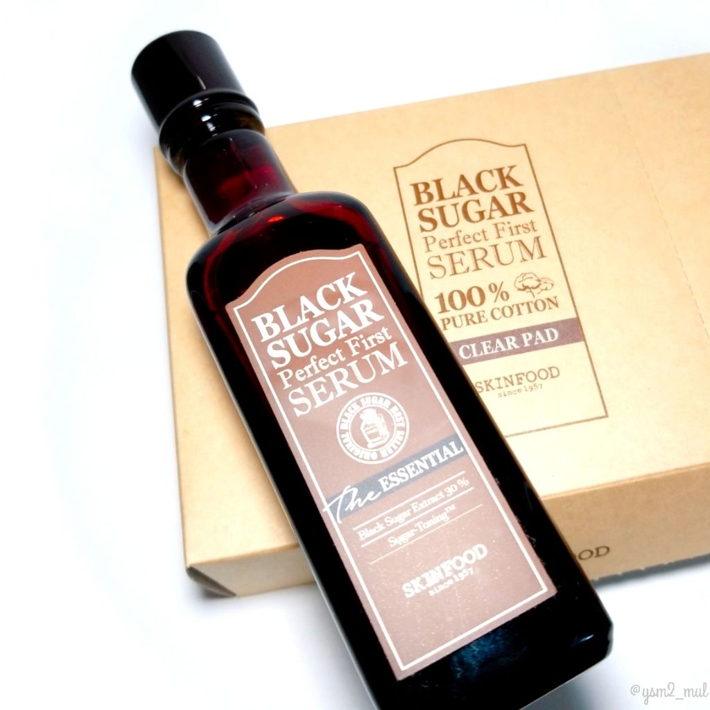 ブラックシュガー パーフェクト ファーストセラム  ザ・エッセンシャル/SKINFOOD/美容液を使ったクチコミ（1枚目）