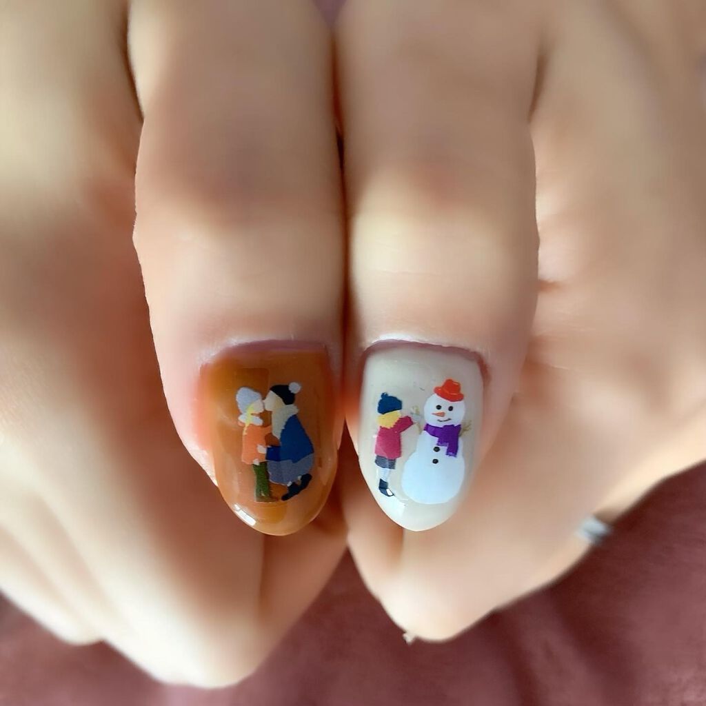 おんぷ on LIPS 「今年初ネイルはショート💅可愛いtsumekiraのシール..」(3枚目)