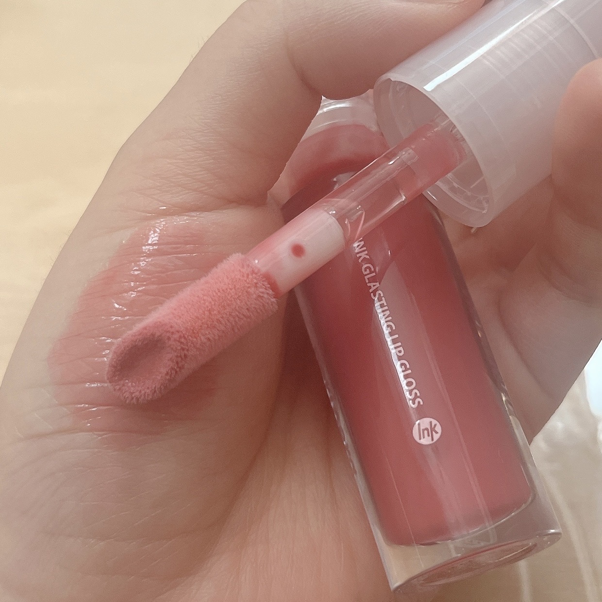インク グラスティング リップ グロス/PERIPERA/リップグロスを使ったクチコミ（2枚目）