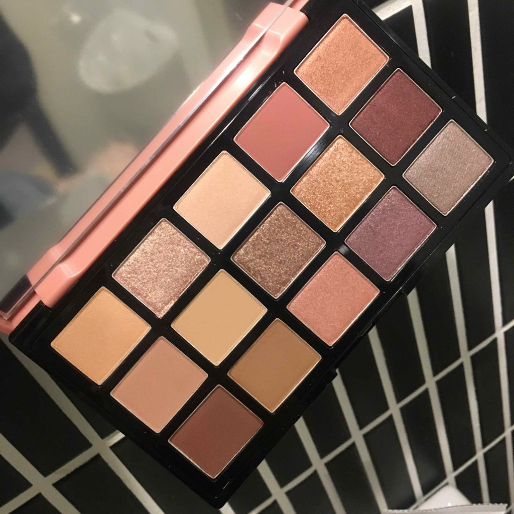 プレイカラーアイパレット ランジェリーバックステージ/ETUDE/アイシャドウパレットを使ったクチコミ(2枚目)