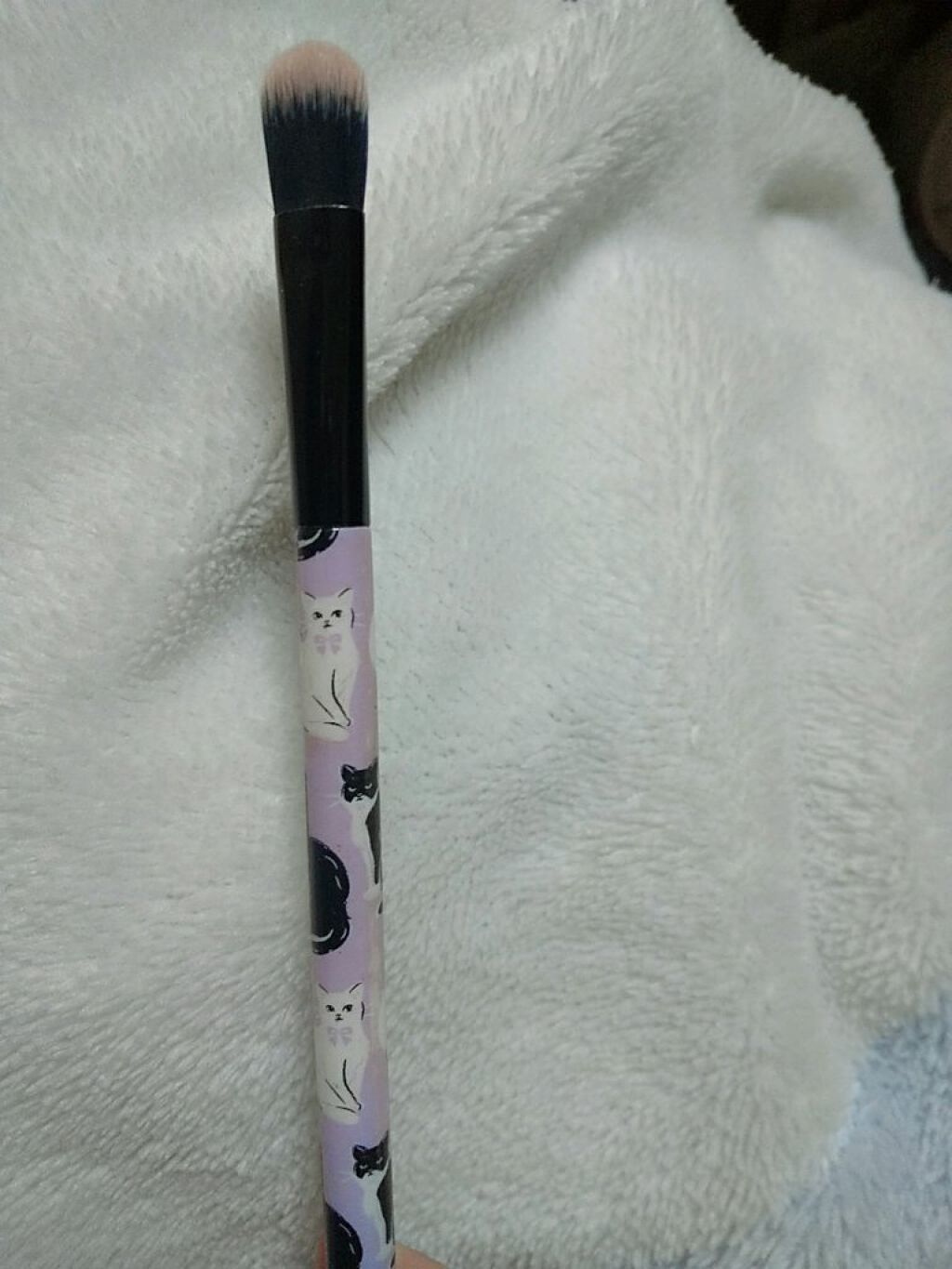 アイシャドウブラシM ねこ柄/キャンドゥ/メイクブラシを使ったクチコミ(1枚目)