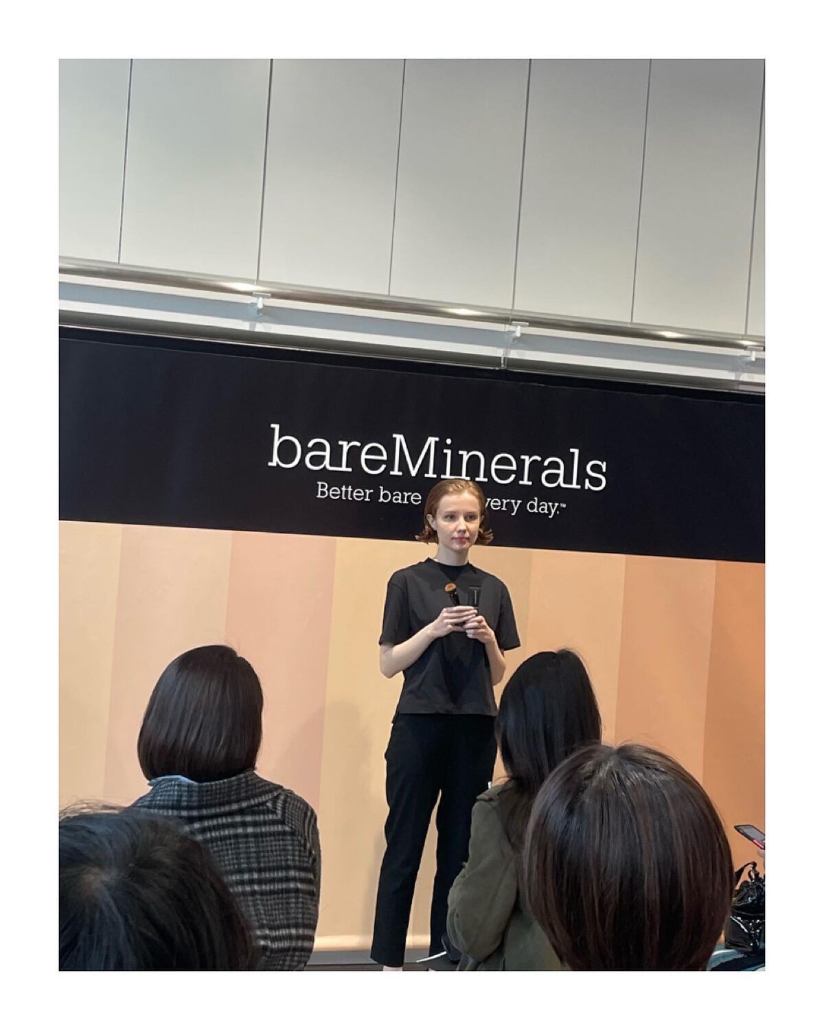 aoiponya on LIPS 「@bareminerals_jp昨日行われた新作発表会。ベアミ..」(5枚目)