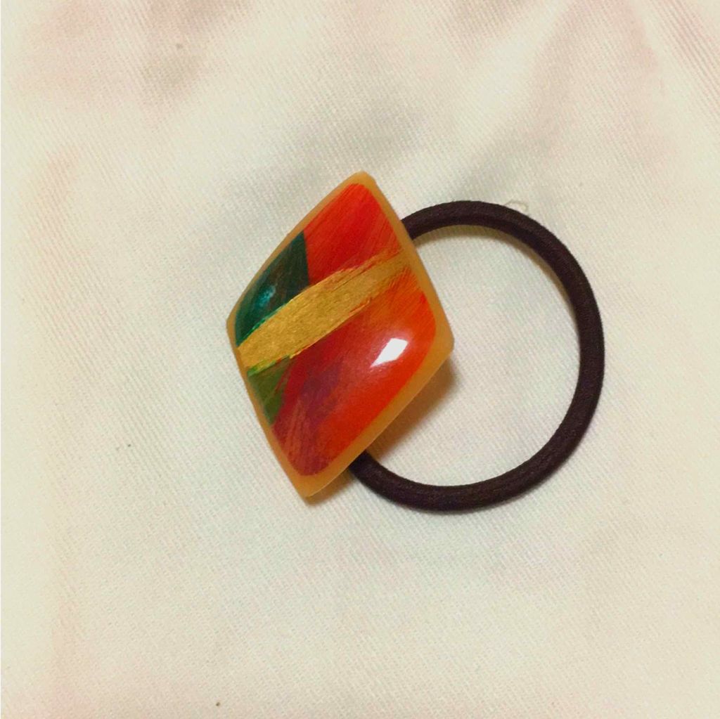 タカ on LIPS 「もらえるメディア「スグモ」でひし形ヘアゴムと文具貰いました🙌オ..」(2枚目)