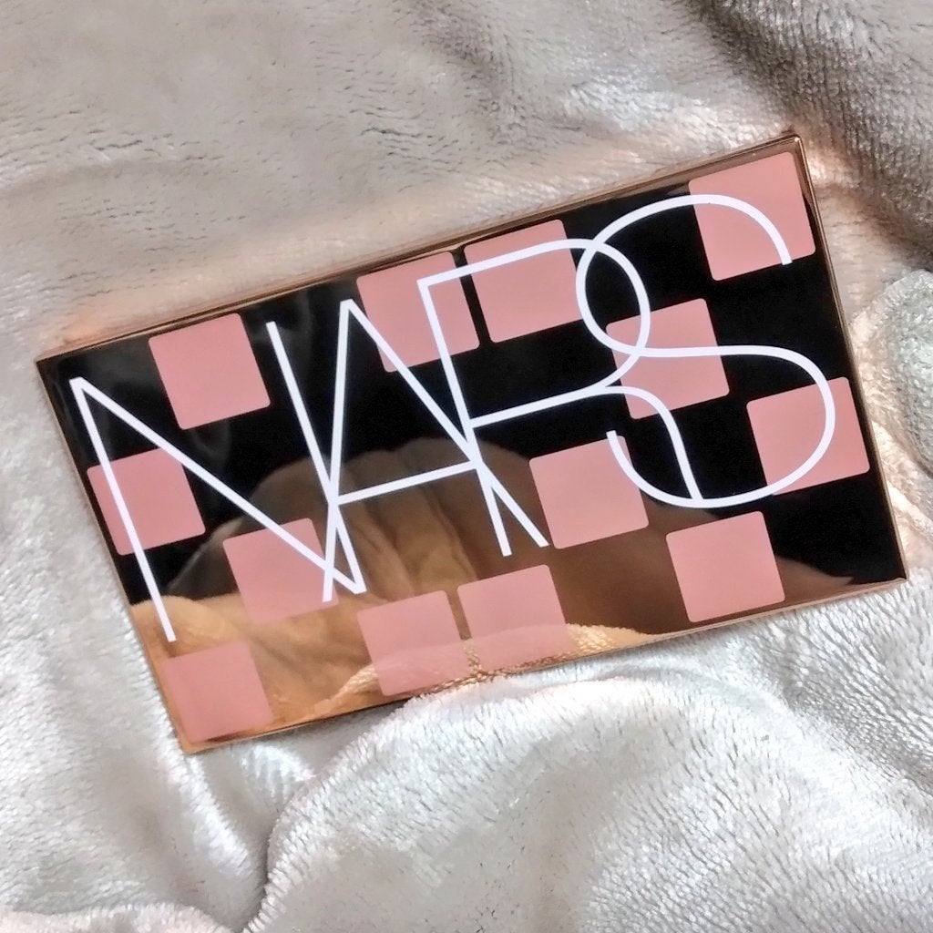 アフターグロー イリジスタブル アイシャドーパレット/NARS/アイシャドウパレットを使ったクチコミ(2枚目)