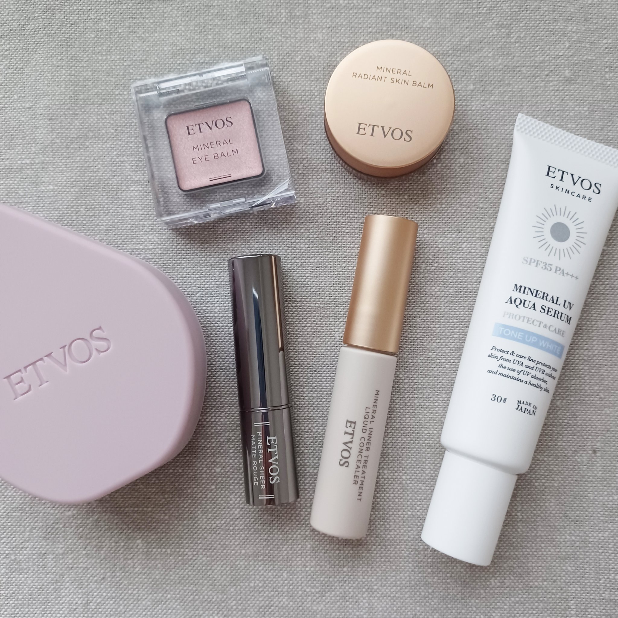 ミネラルシアーマットルージュ ヌーディコーラル(限定)/エトヴォス/口紅を使ったクチコミ（2枚目）