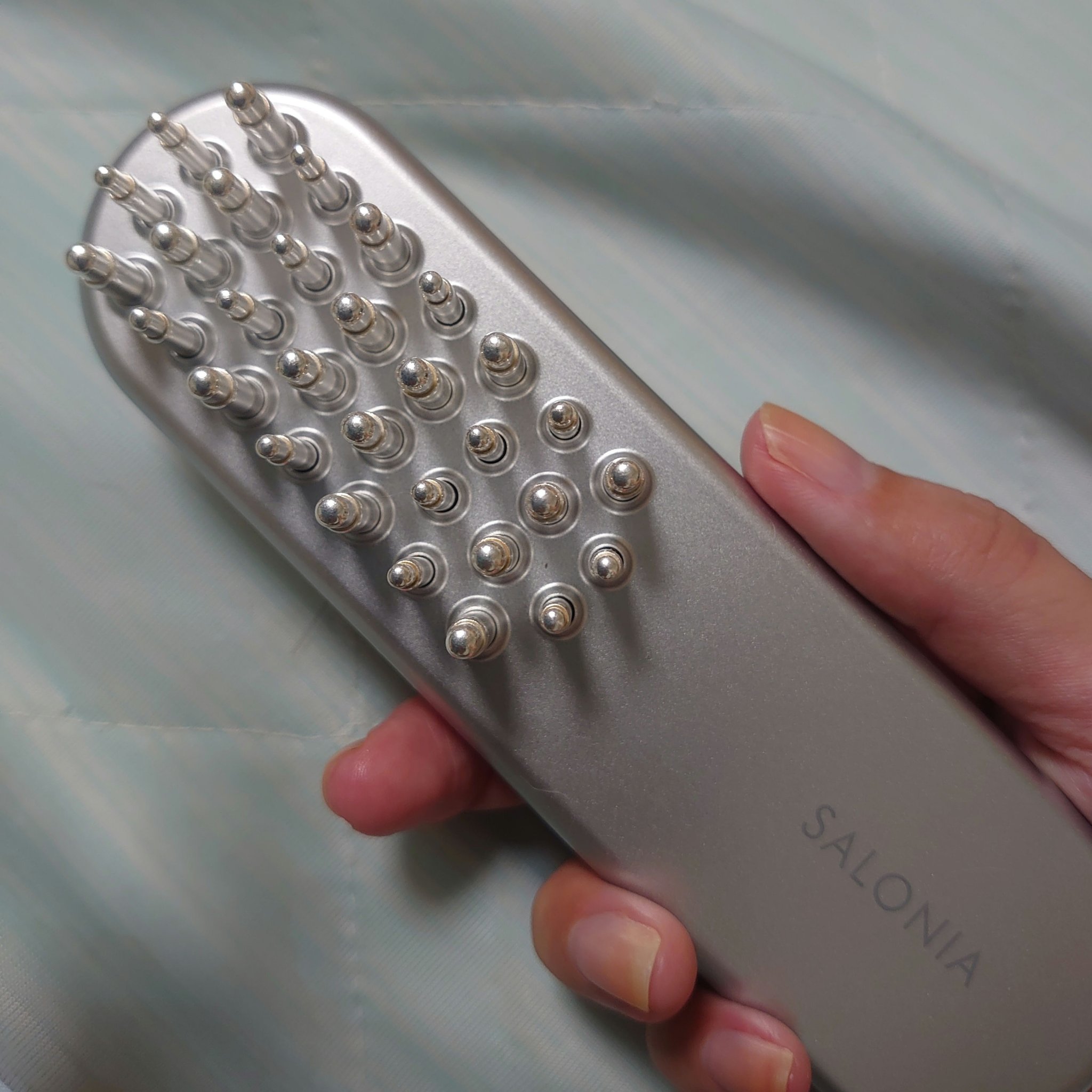 EMSリフトブラシ/SALONIA/ボディケア美容家電を使ったクチコミ（2枚目）