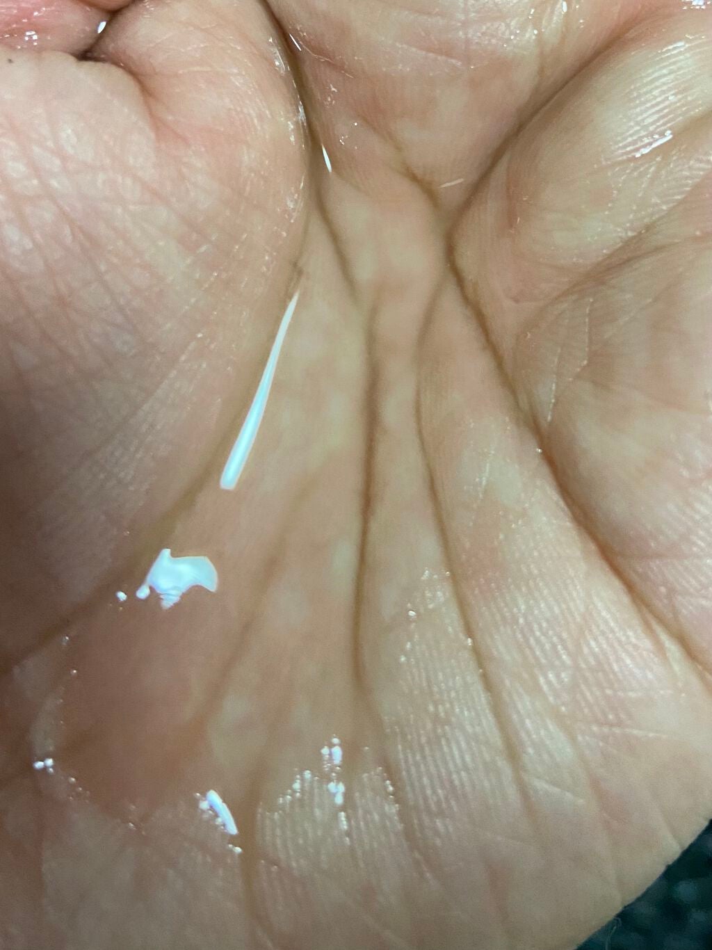 くせ・うねりときほぐしセラムEX/エッセンシャル flat/ヘアオイルを使ったクチコミ(5枚目)