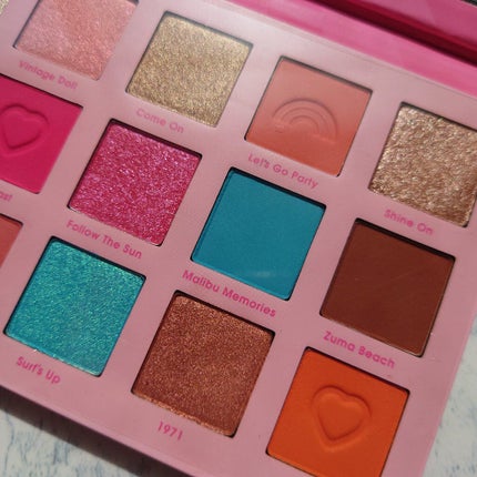 マリブ バービー/ColourPop/アイシャドウパレットを使ったクチコミ(4枚目)