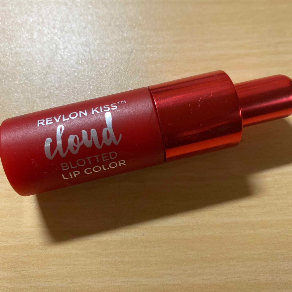キス クラウド ブロッテッド リップ カラー/REVLON/口紅を使ったクチコミ（1枚目）