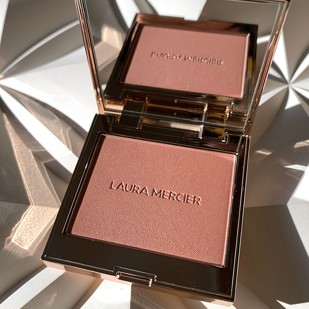 ブラッシュ カラー インフュージョン/ローラ メルシエ/パウダーチークを使ったクチコミ（2枚目）