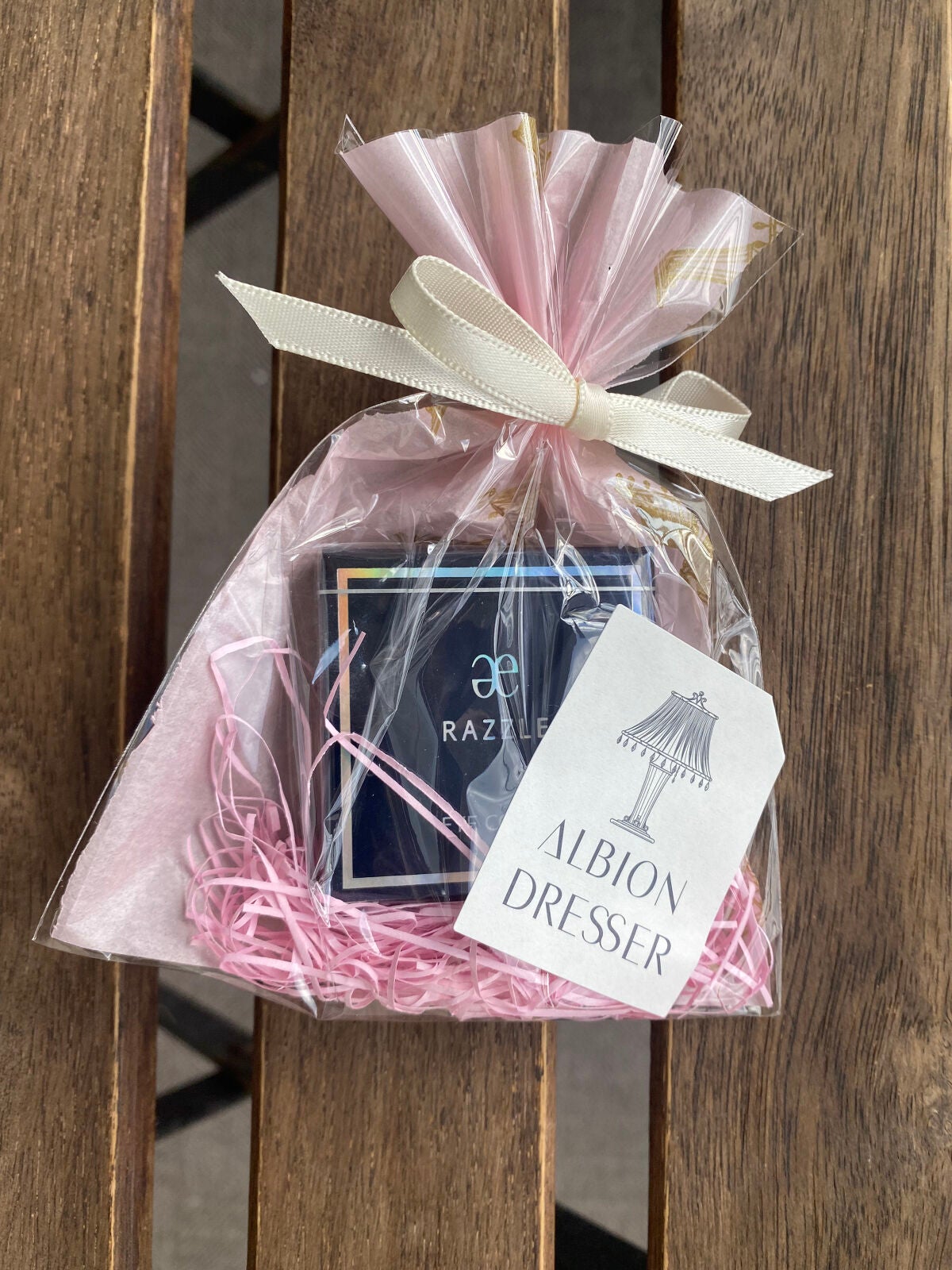 ラズル アイカラー/エレガンス ラズル /単色アイシャドウを使ったクチコミ(6枚目)