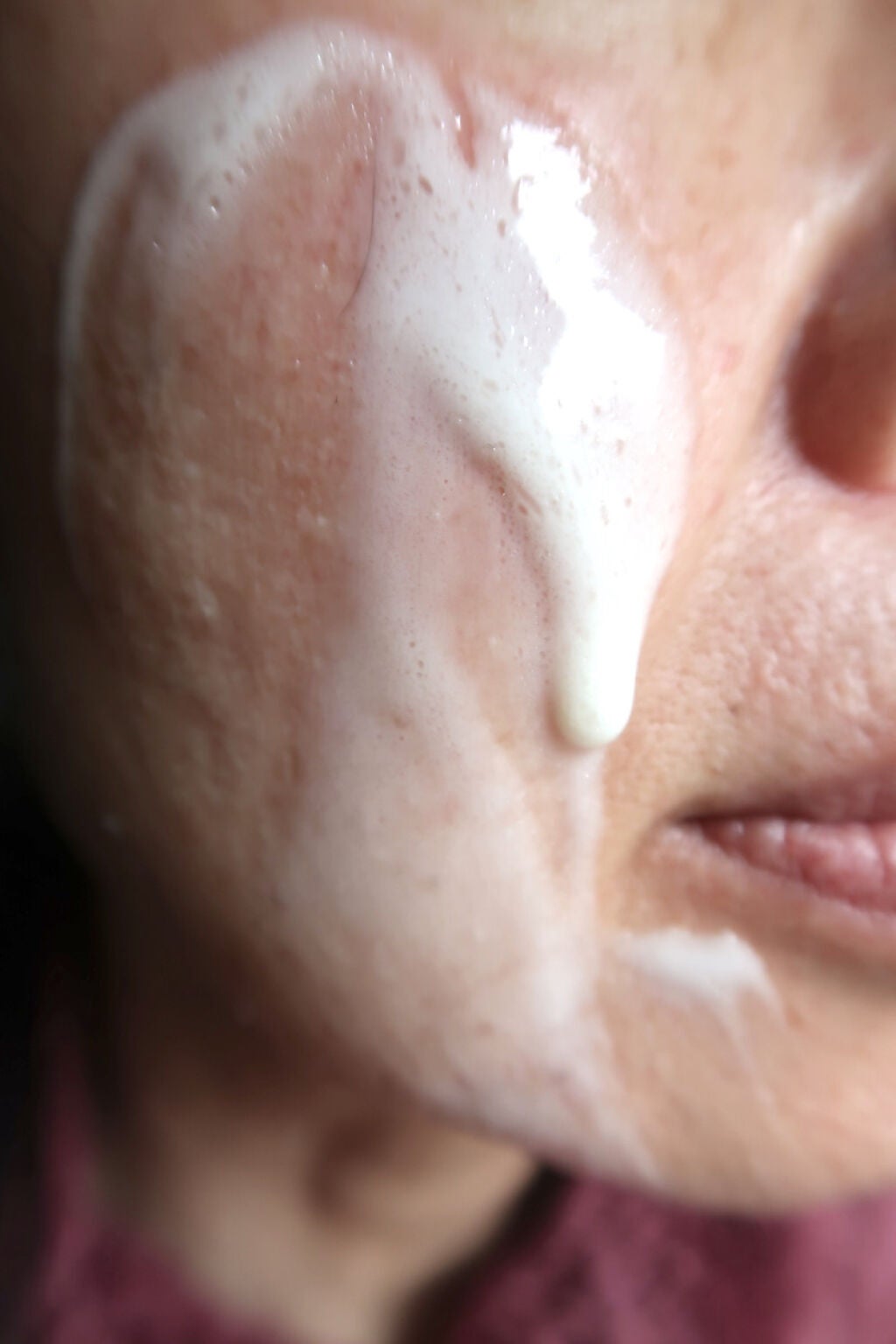 ミスクレオ on LIPS 「今の時期の寒暖差で肌が結構ダメージを受けてバリア機能が弱ってい..」(2枚目)