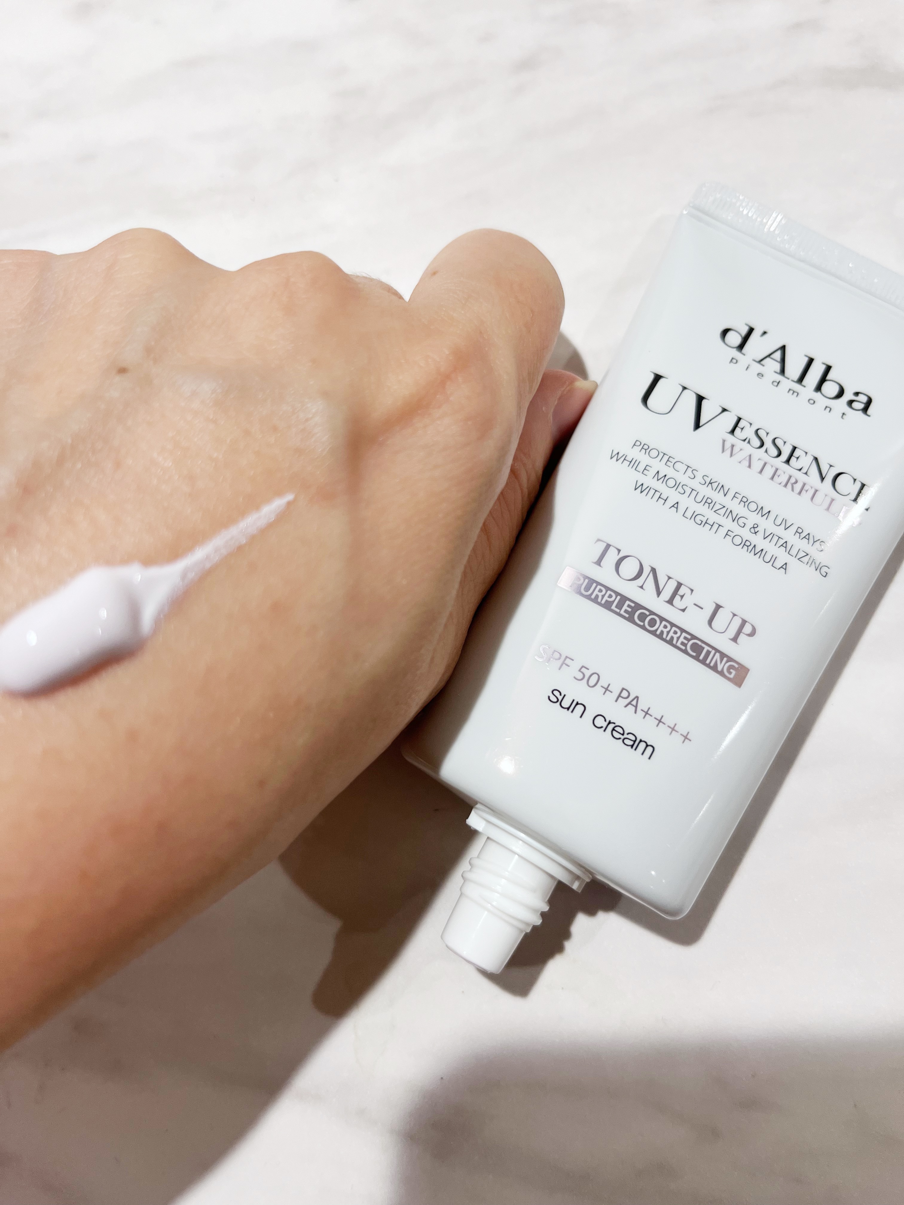 ダルバ ウォータフル トーンアップ サンクリーム(パープル)/ダルバ/日焼け止めクリームを使ったクチコミ（3枚目）