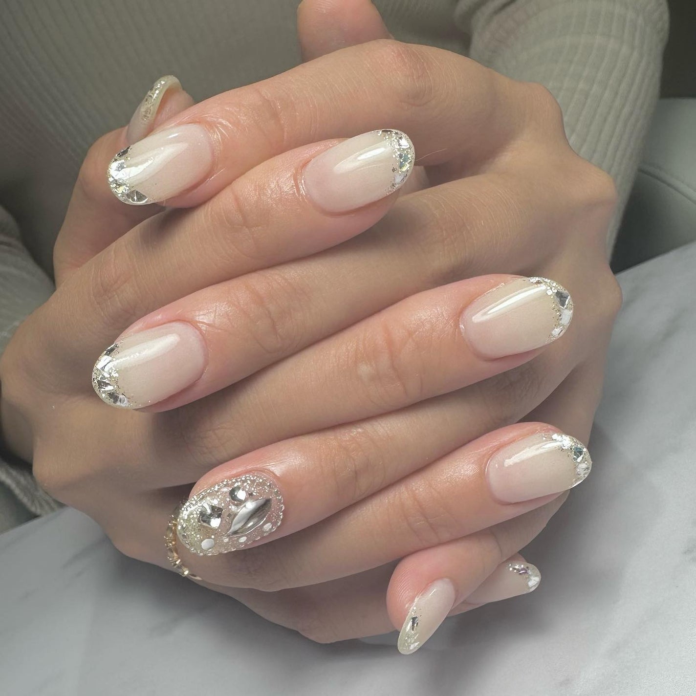 kanna on LIPS 「・・・𝑮𝒍𝒂𝒔𝒔𝒇𝒓𝒆𝒏𝒄𝒉💍🤍𓈒𓏸ちゅるんとシアーホワイトの..」(1枚目)