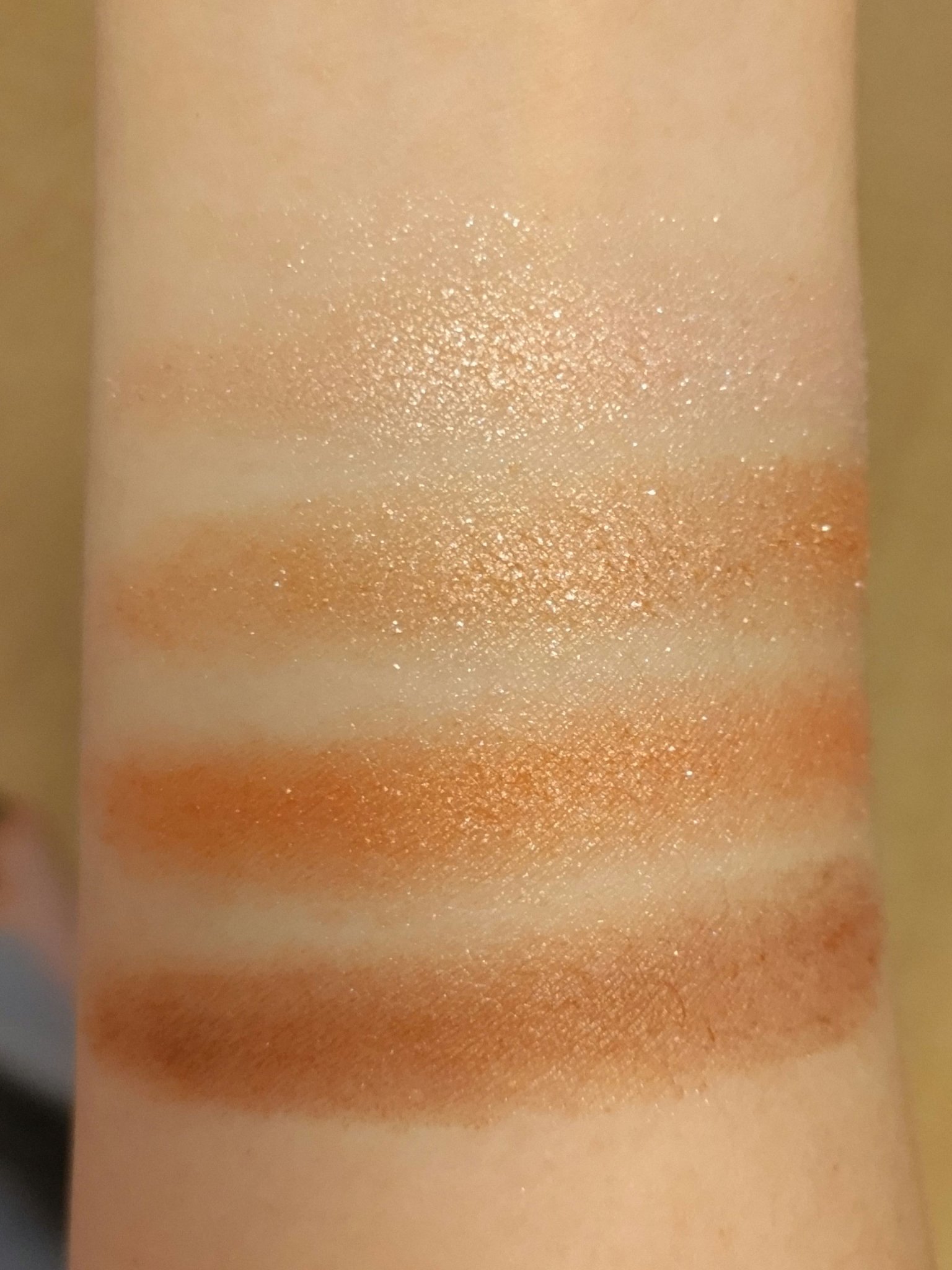 シルキースフレアイズ/キャンメイク/アイシャドウパレットを使ったクチコミ（2枚目）