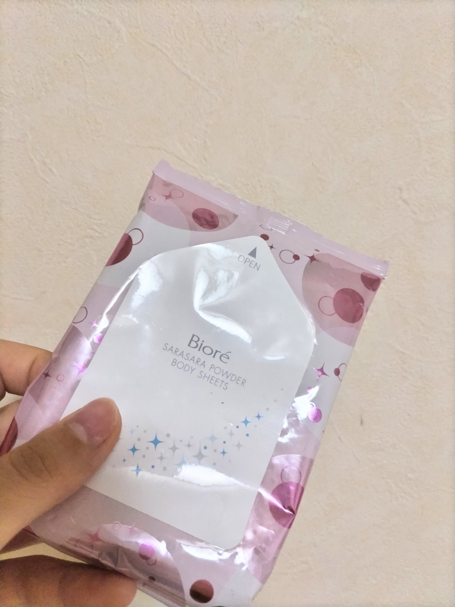 冷シート リフレッシュフローラルの香り/ビオレ/ボディシートを使ったクチコミ（1枚目）