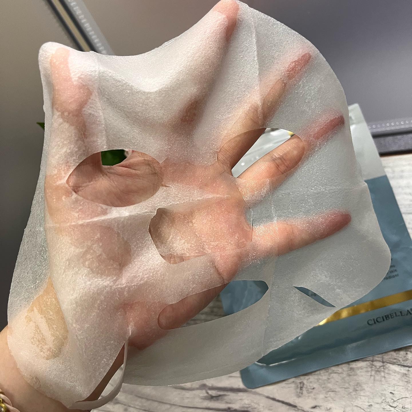 シートマスク VC100×CBD/CICIBELLA/シートマスク・パックを使ったクチコミ（3枚目）