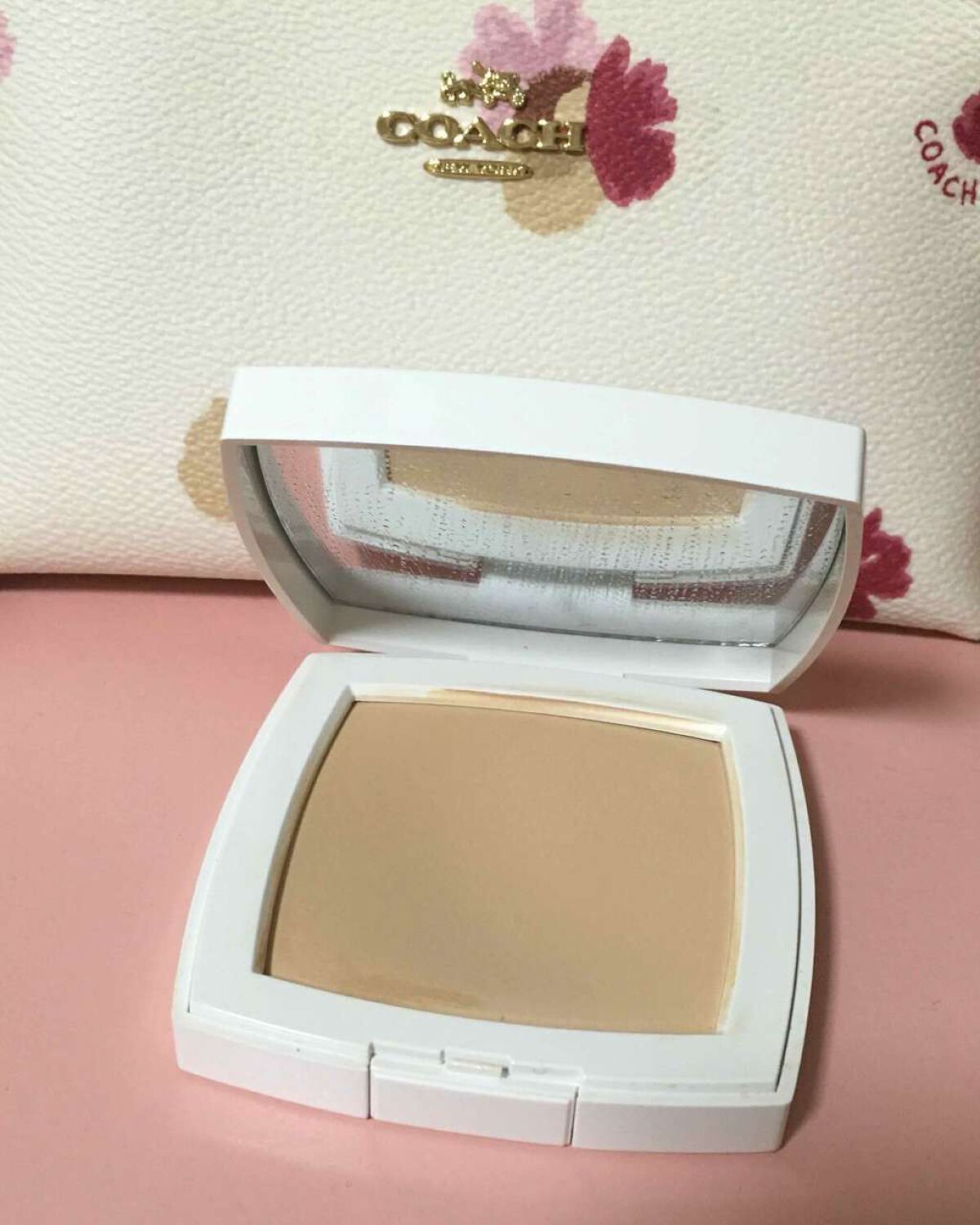 新品 シャネル ル ブラン コンパクト ラディアンス 21ベージュ ル ブラン コンパクト ラディアンス 21 ベージュ / CHANEL