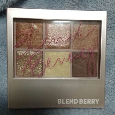 オーラクリエイション 003 ブラウニーベリー＆ニュアンスブラウン/BLEND BERRY/パウダーアイシャドウを使ったクチコミ（3枚目）