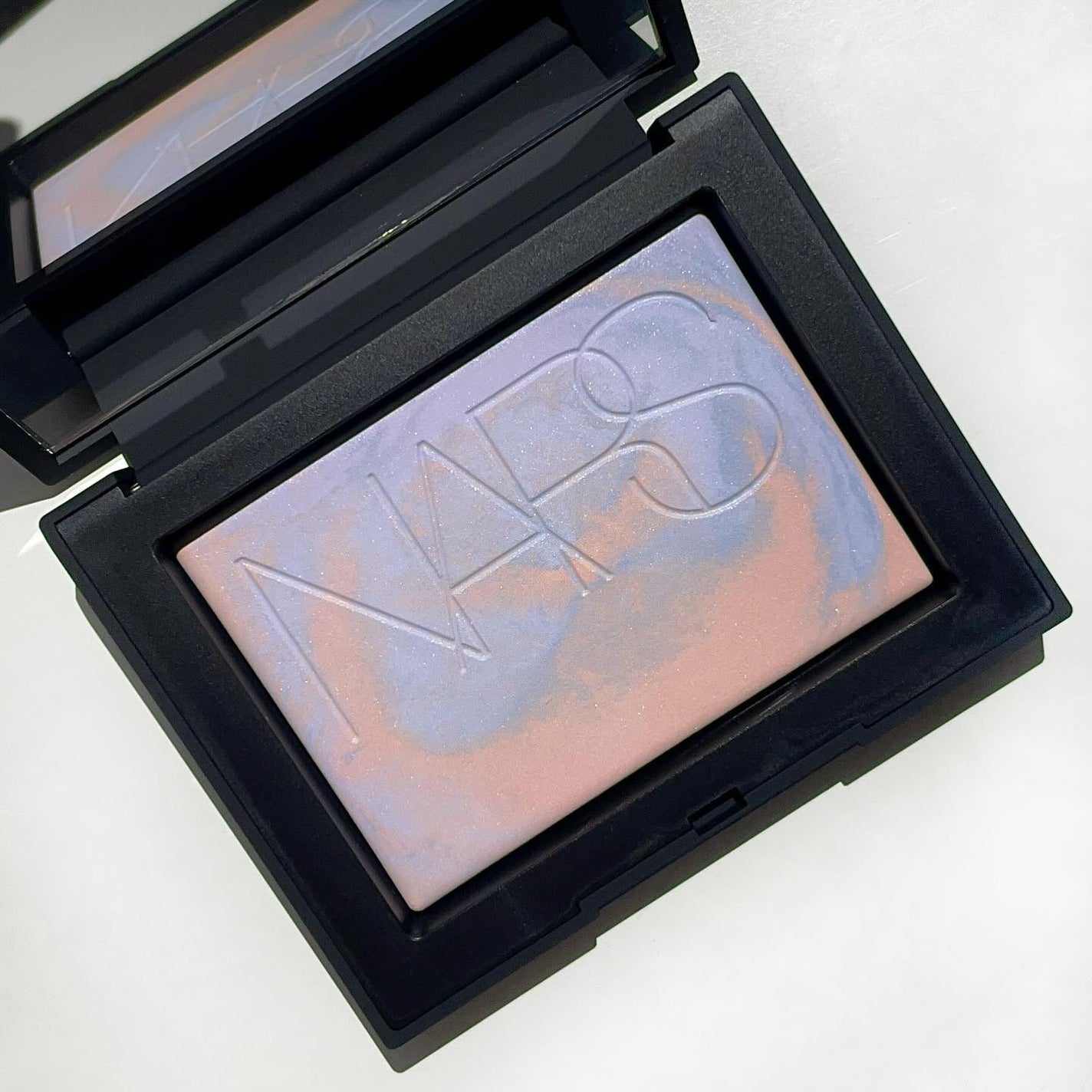 ライトリフレクティング プリズマティックパウダー/NARS/プレストパウダーを使ったクチコミ(1枚目)