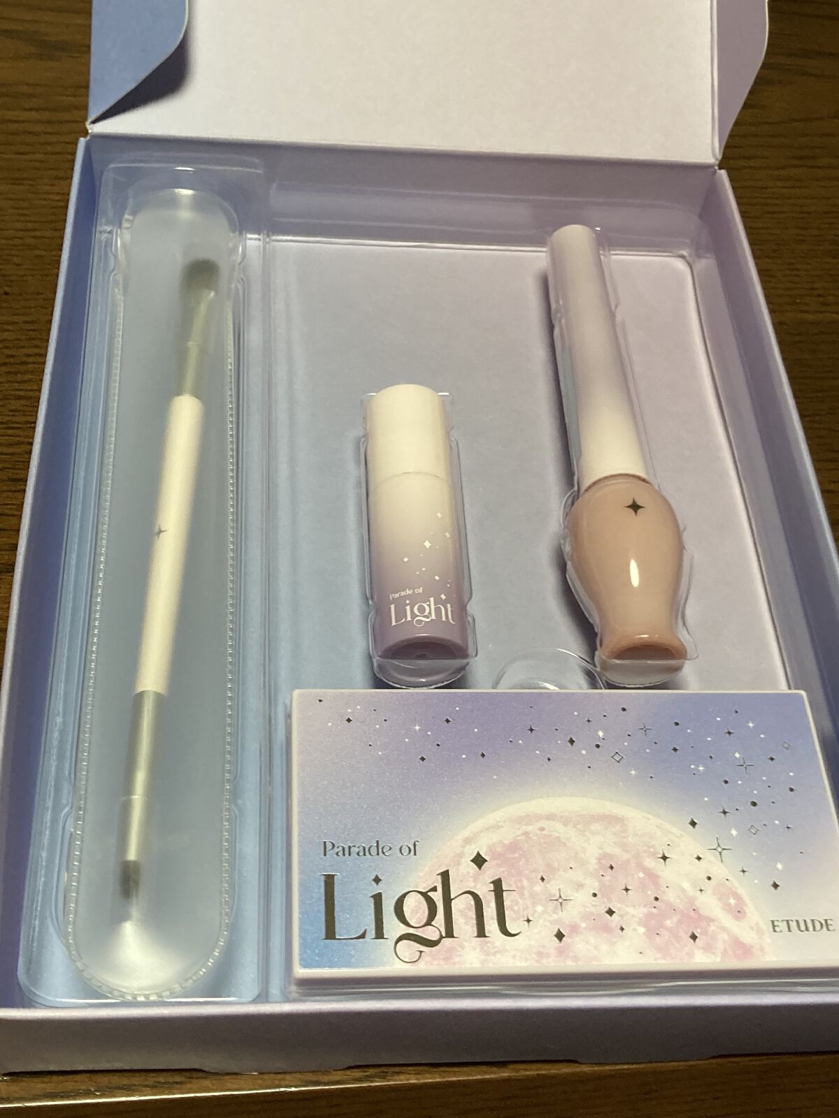 パレードオブライト　ホリデーメイクアップキット/ETUDE/メイクアップキットを使ったクチコミ（2枚目）