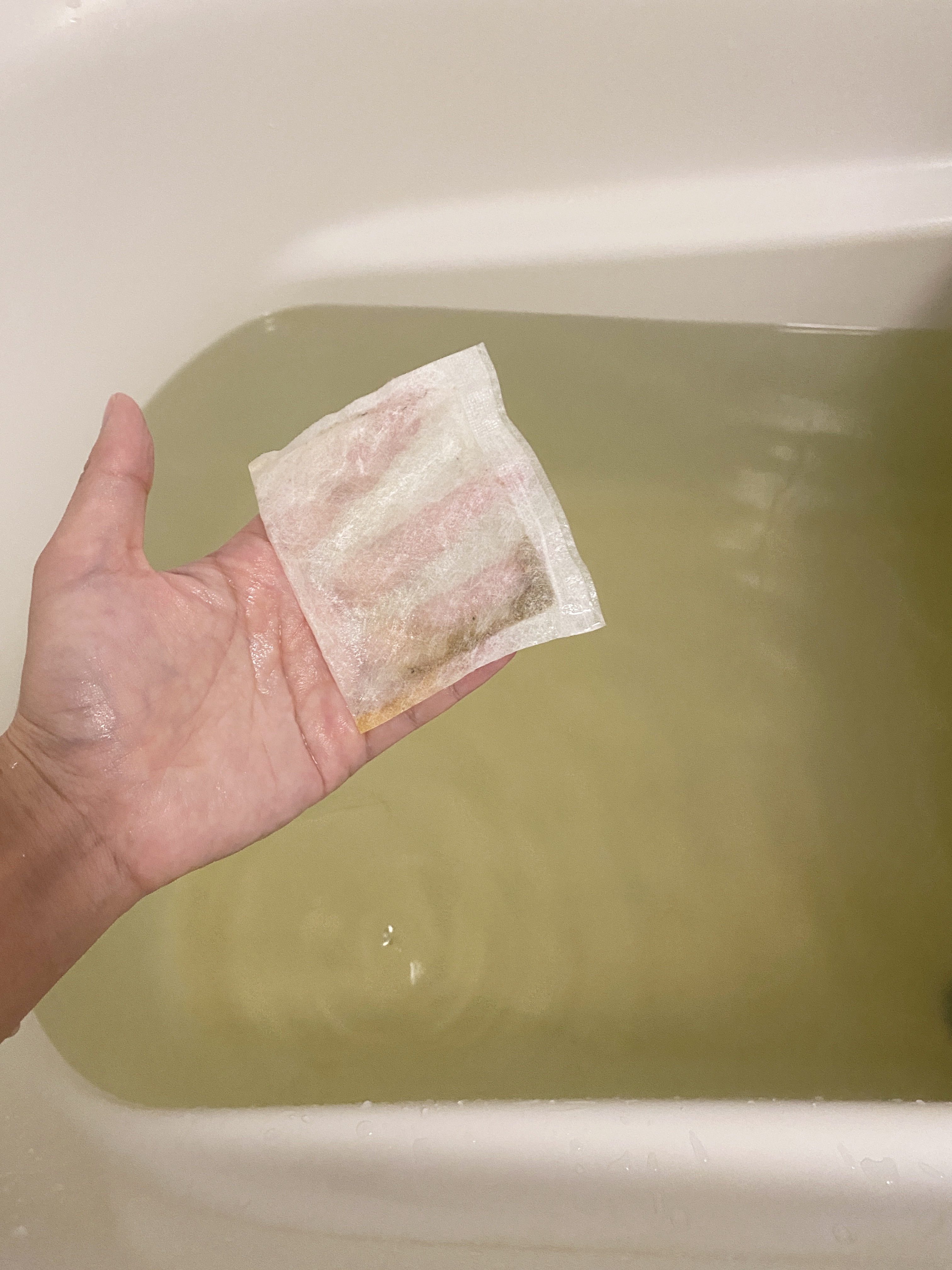 別府明礬湯の里　薬用湯の花/明礬湯の里/無機塩系入浴剤を使ったクチコミ（3枚目）