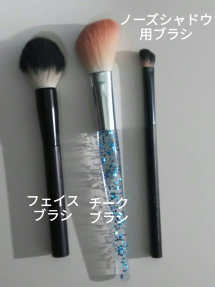U R GLAM URGLAM CONTOURING BRUSH B(コントゥアリングブラシB)のクチコミ「皆さんこんにちは!!たこやき🐙と申します。よろしくお願いします。
今回はたこやき🐙が使っている.....」(3枚目)