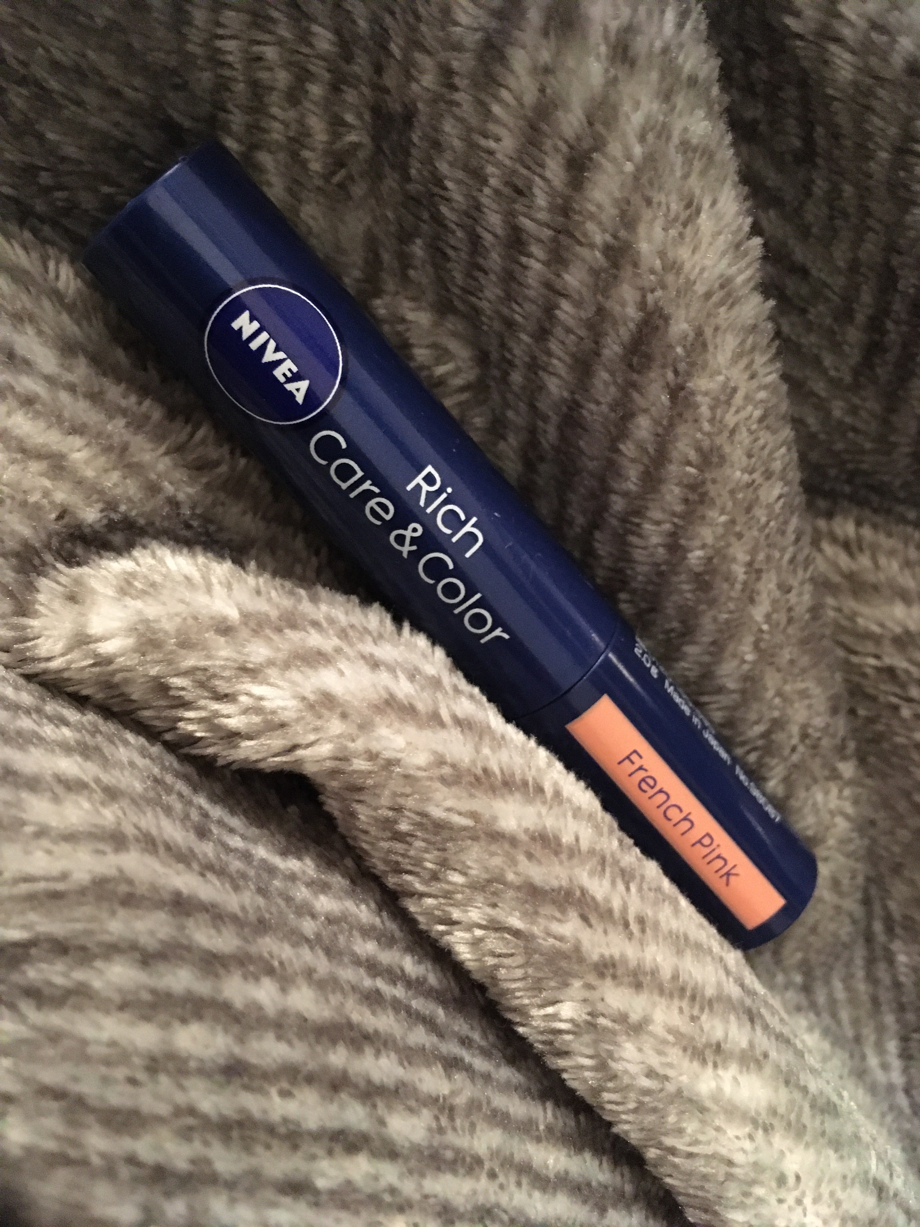 ニベア リッチケア＆カラーリップ/ニベア/リップクリームを使ったクチコミ（1枚目）